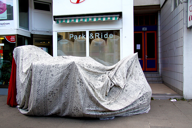 Foo Christina
              Dieckmann