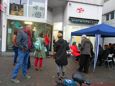 Foto
              Yukari Kosakai