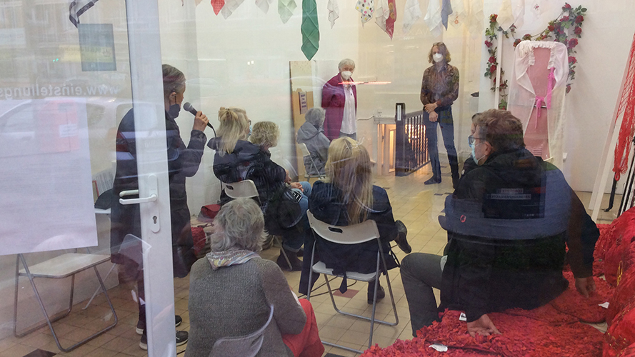 Foto
              Yukari Kosakai