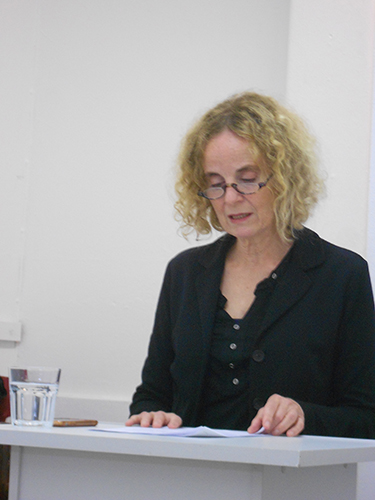 Foto:
              Yukari Kosakai