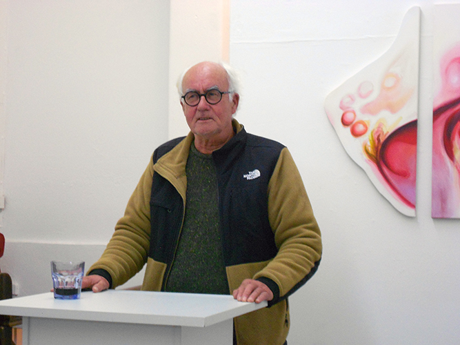 Foto
              Yukari Kosakai